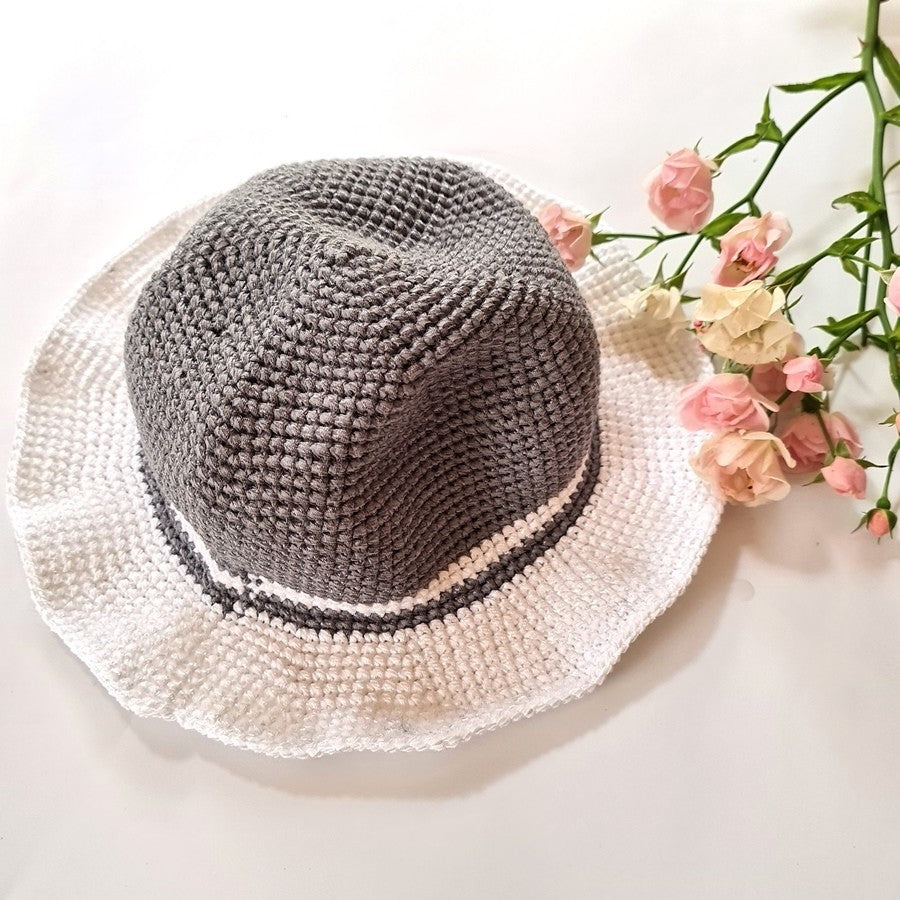 Bob crochet enfant - gris et blanc